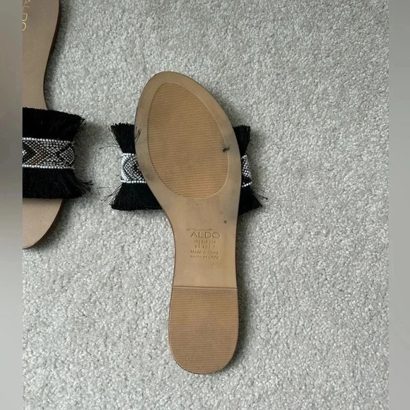 Aldo SEQUIN AND fringe DETAIL ROUND  TOE CASTLEROCK SLIDES - Picture 4 of 6